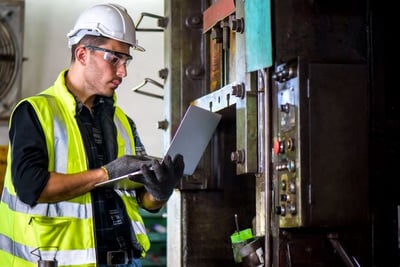 How Connected Worker Platforms Modernize Asset Performance Management Featured Image